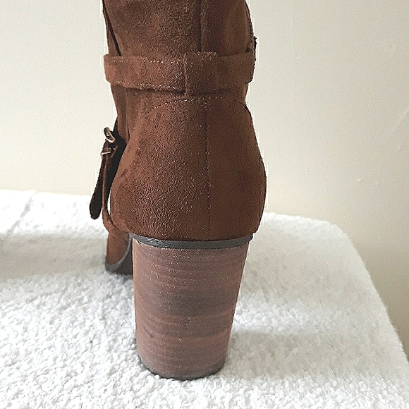 over the knee boots - Picture 6 of 6